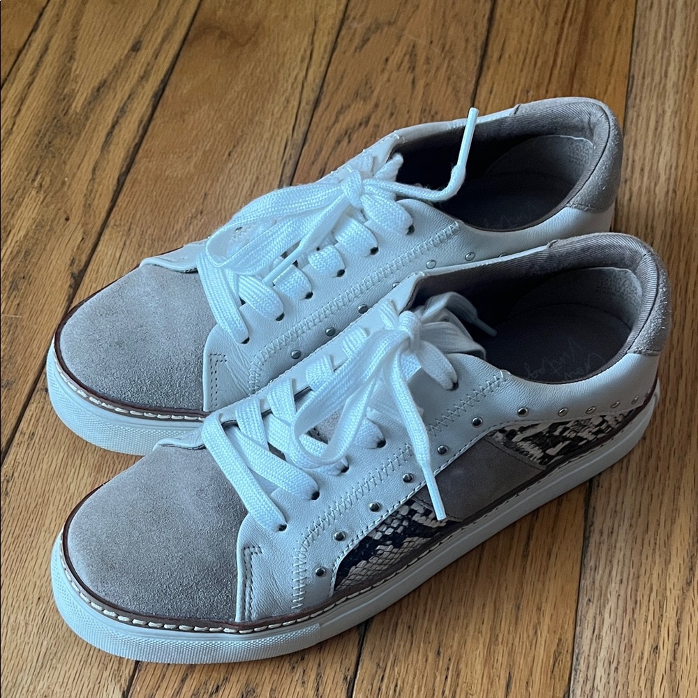 Crown Vintage Gray and White Sneakers